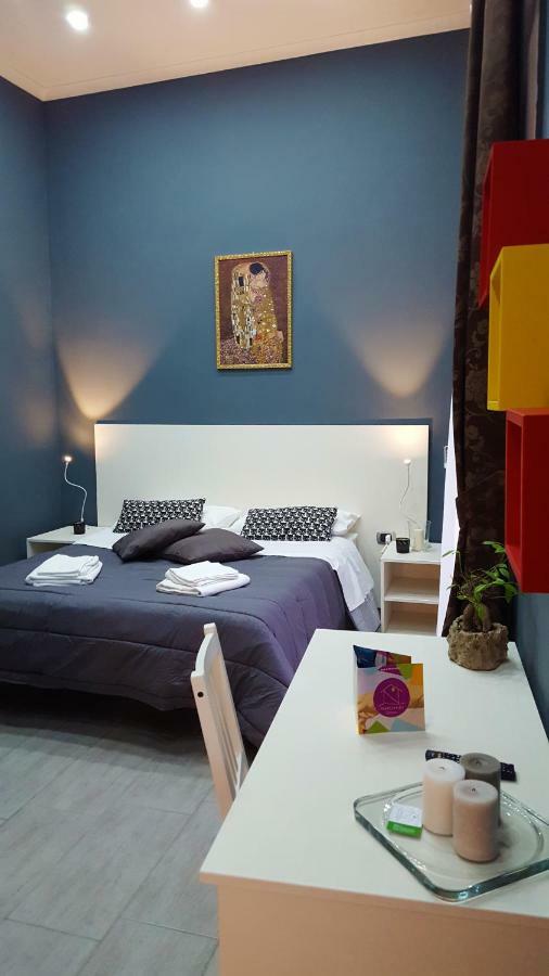 Holiday Naples Art Rooms Kültér fotó